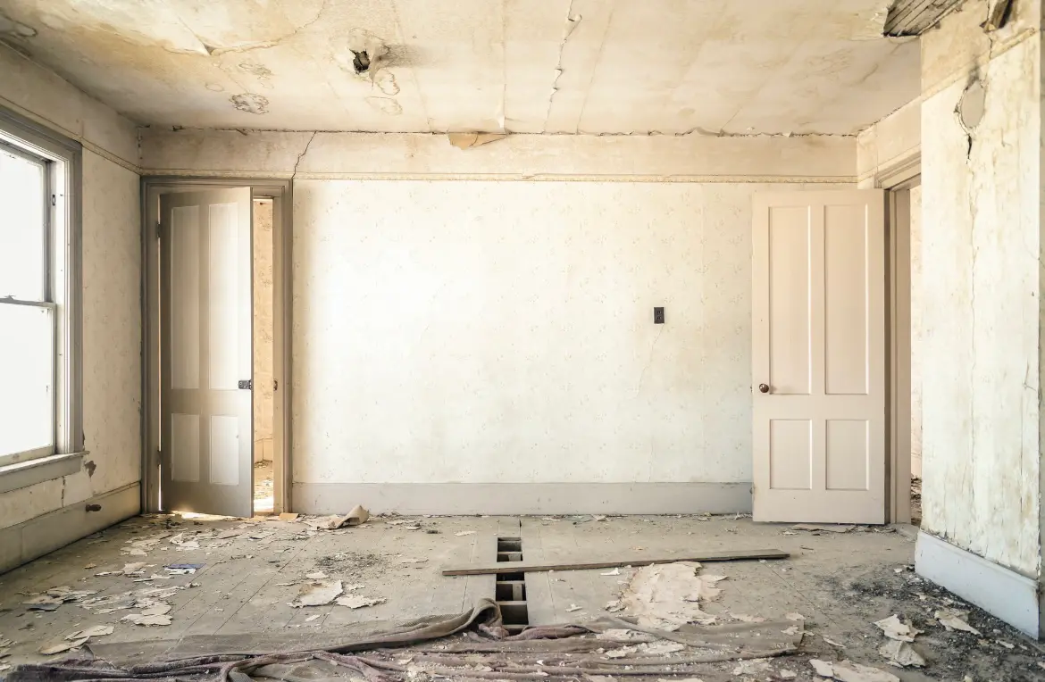 Waste disposal crew managing a cleanout project in Keansburg